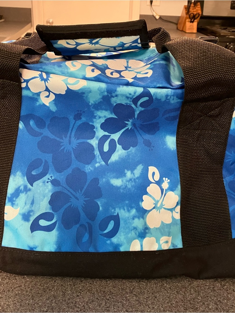 L.L. Bean Blue and White Floral Canvas Tote with Front Zip Pocket - Picture 2 of 14
